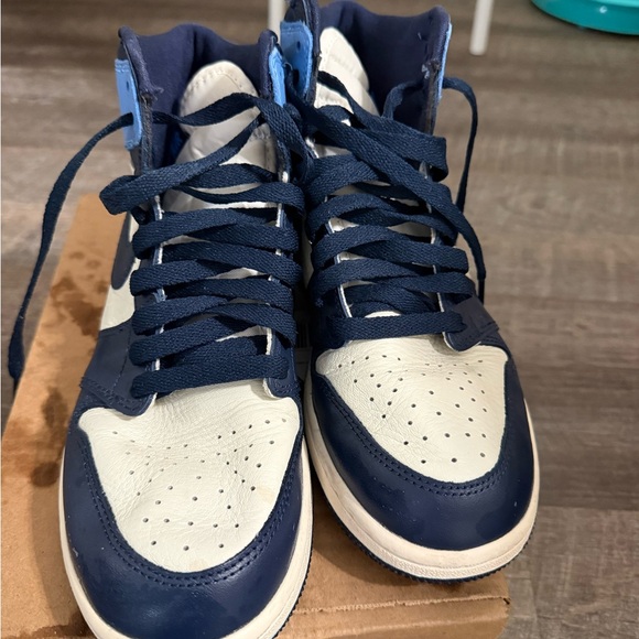 Jordan High Top Sneakers in Navy & Light Blue - Picture 2 of 4